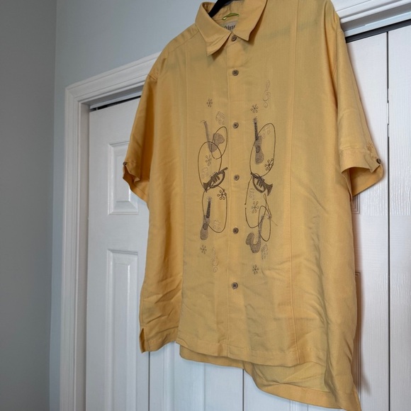 Cubavera Men's Button Down Shirt embroidered w instruments Yellow Cream size XXL - Picture 7 of 13